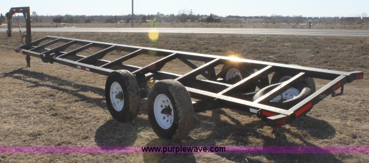 image for item E8453 2005 Maurer Mfg. gooseneck header trailer