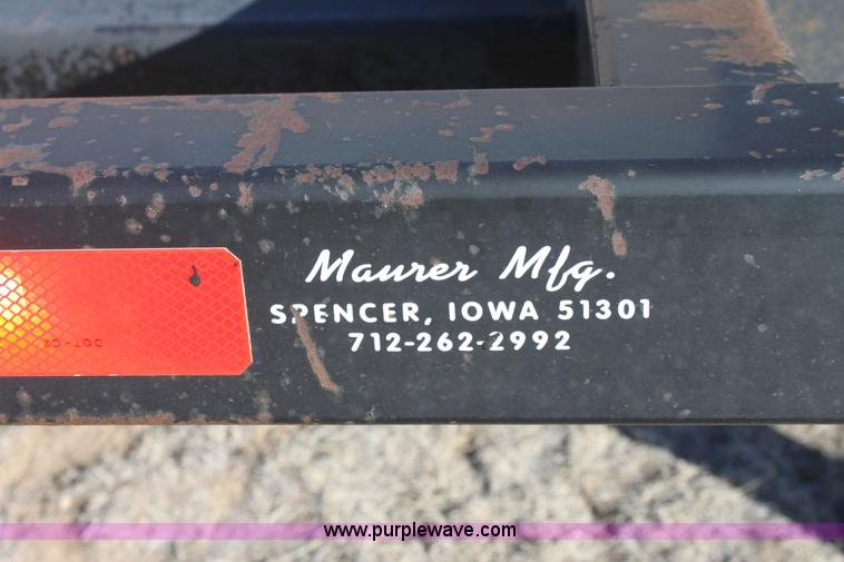 image for item E8453 2005 Maurer Mfg. gooseneck header trailer