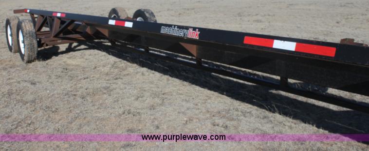 image for item E8453 2005 Maurer Mfg. gooseneck header trailer