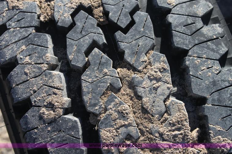 image for item E8453 2005 Maurer Mfg. gooseneck header trailer