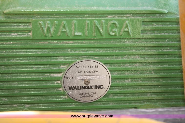 image for item F2573 2006 Walinga 7614D Ultra Vac grain vac on trailer