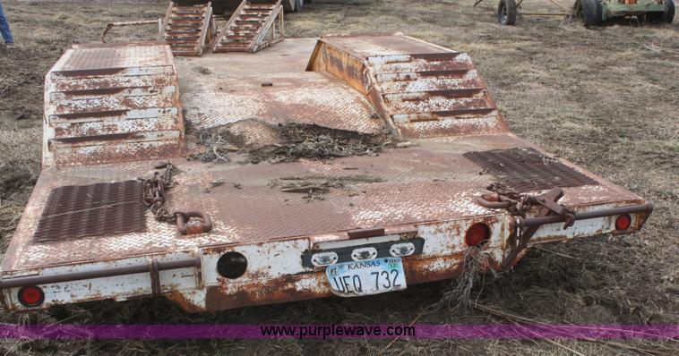 image for item F2827 1991 DyMax sprayer trailer