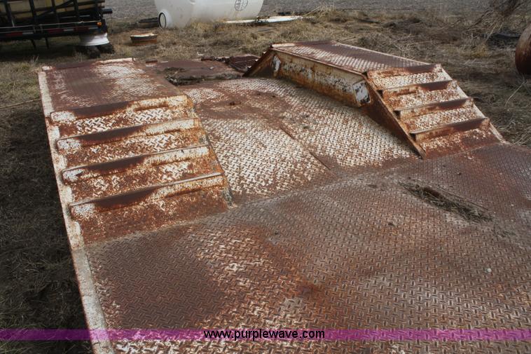 image for item F2827 1991 DyMax sprayer trailer