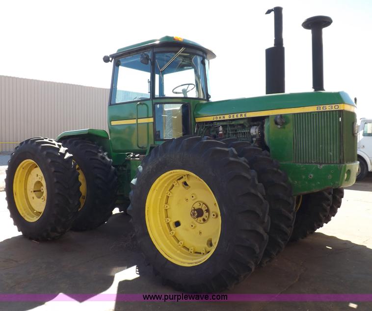 image for item F6425 1976 John Deere 8630 4WD tractor