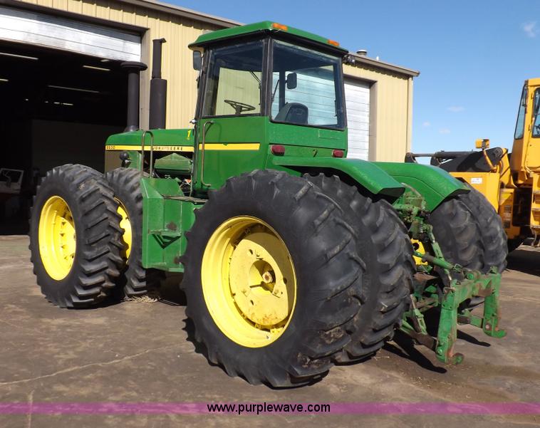 image for item F6425 1976 John Deere 8630 4WD tractor