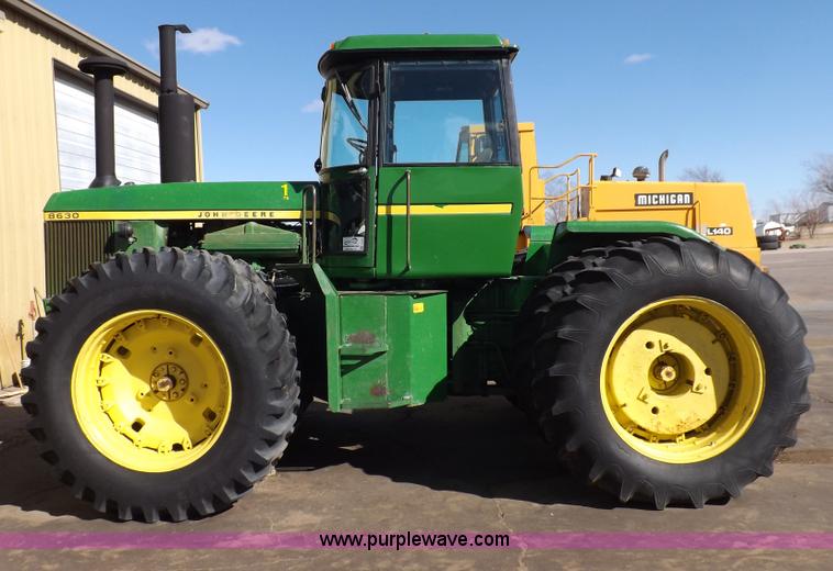 image for item F6425 1976 John Deere 8630 4WD tractor