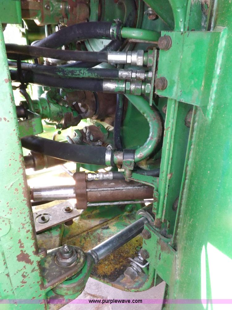 image for item F6425 1976 John Deere 8630 4WD tractor