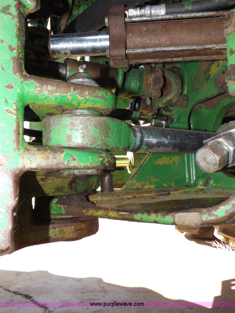 image for item F6425 1976 John Deere 8630 4WD tractor