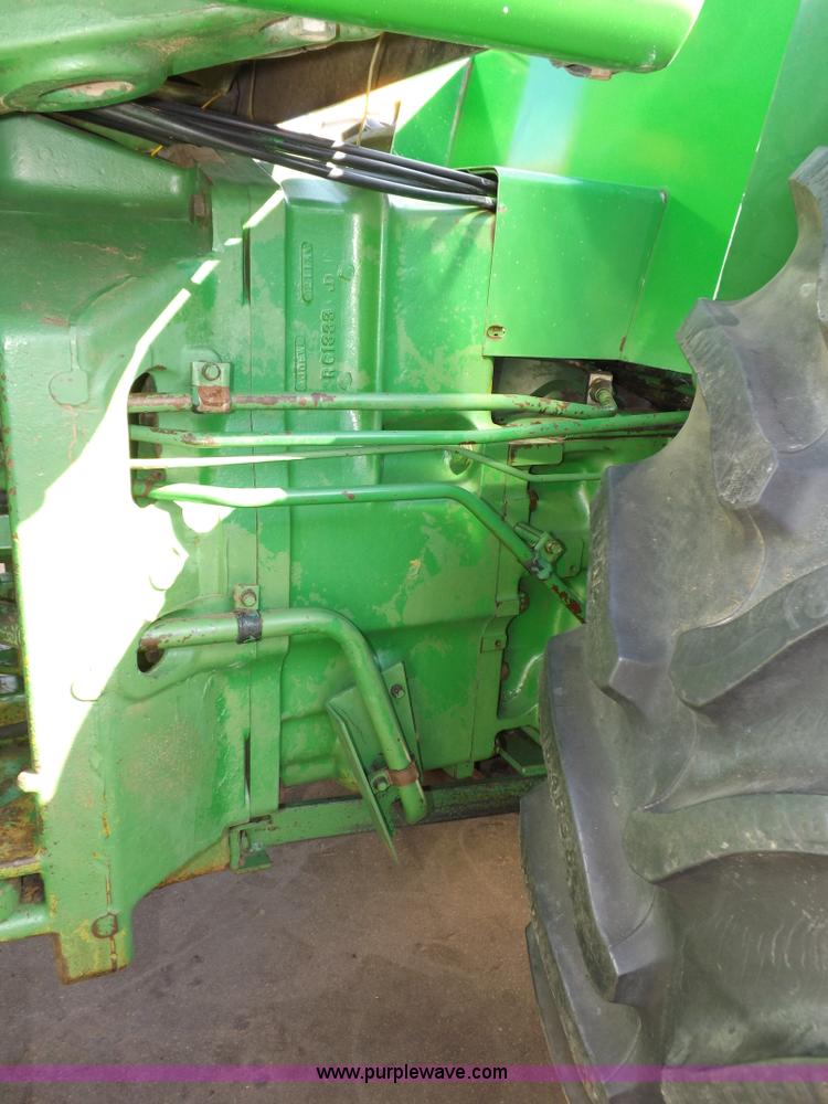 image for item F6425 1976 John Deere 8630 4WD tractor