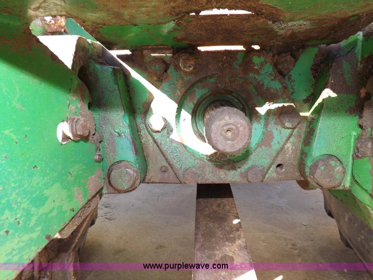 image for item F6425 1976 John Deere 8630 4WD tractor