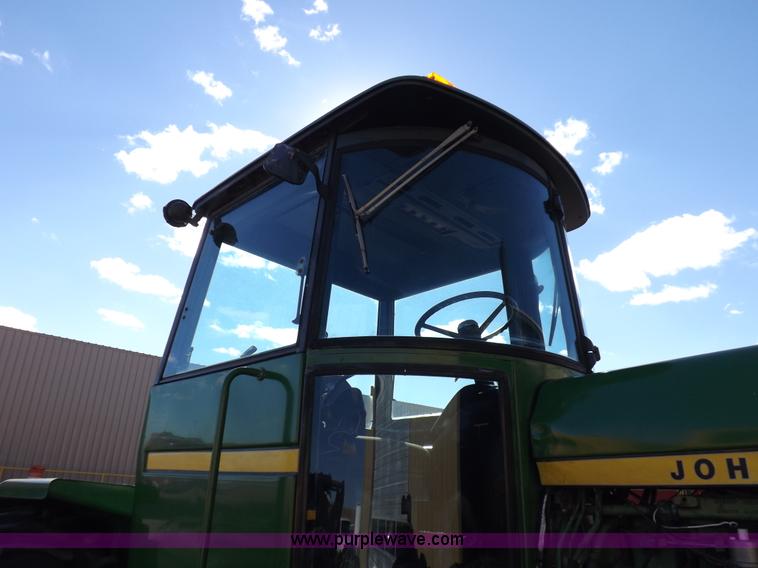 image for item F6425 1976 John Deere 8630 4WD tractor