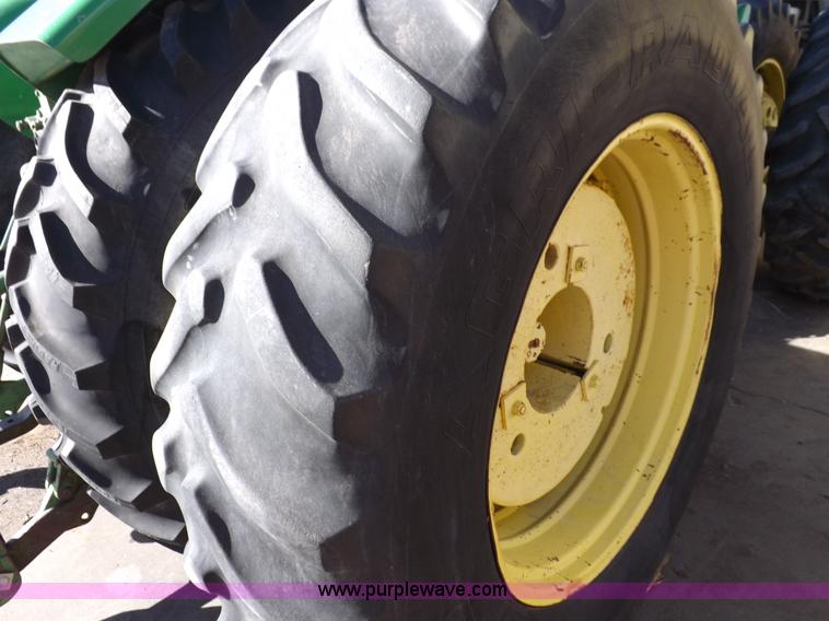 image for item F6425 1976 John Deere 8630 4WD tractor