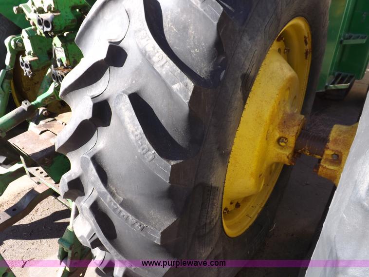 image for item F6425 1976 John Deere 8630 4WD tractor