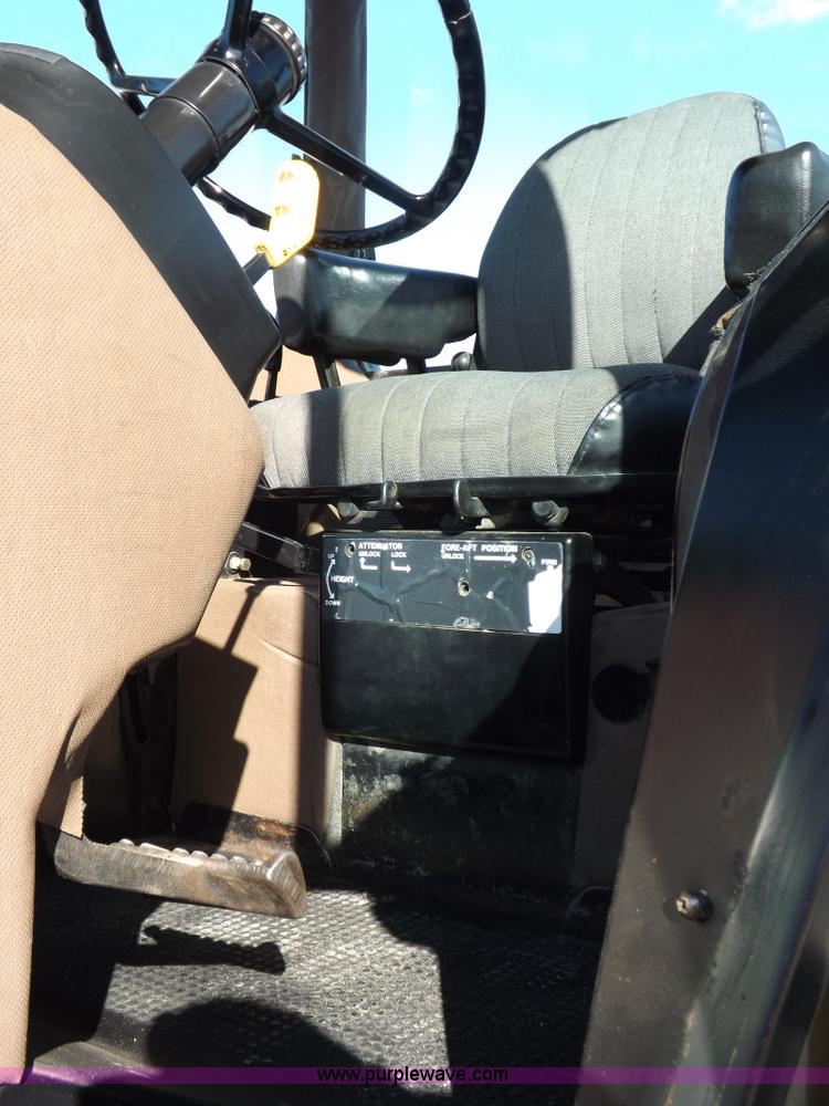 image for item F6427 1988 John Deere 4850 MFWD tractor