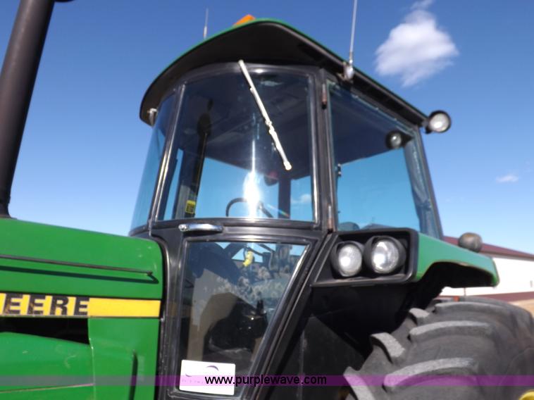 image for item F6427 1988 John Deere 4850 MFWD tractor