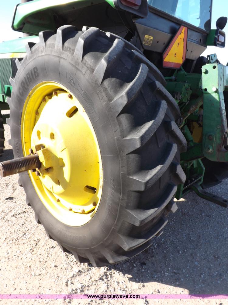 image for item F6427 1988 John Deere 4850 MFWD tractor