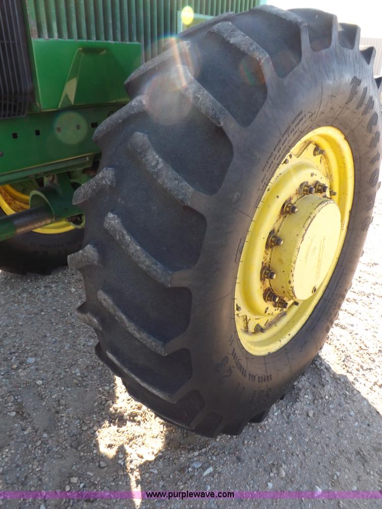 image for item F6427 1988 John Deere 4850 MFWD tractor