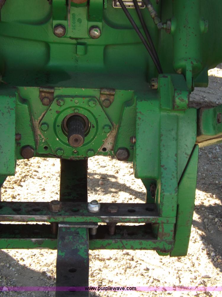 image for item F6428 1988 John Deere 4850 MFWD tractor