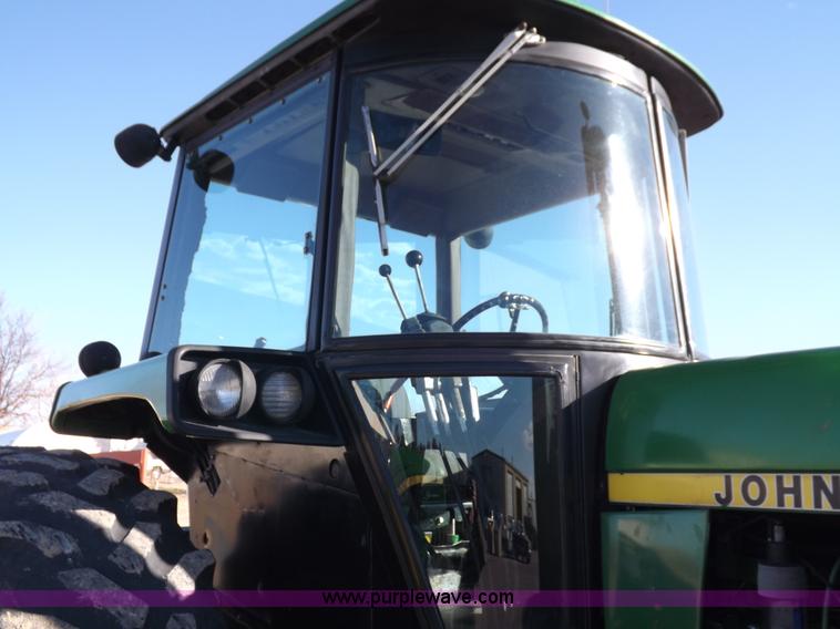 image for item F6428 1988 John Deere 4850 MFWD tractor