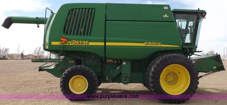 image for item F6429 2002 John Deere 9750 STS combine