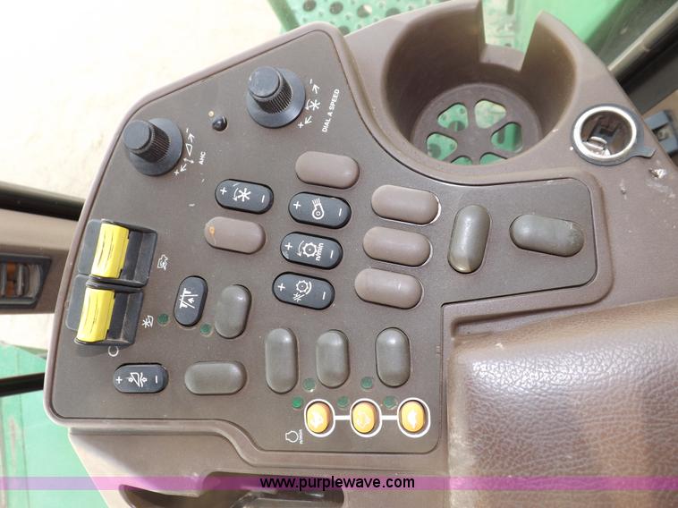 image for item F6429 2002 John Deere 9750 STS combine