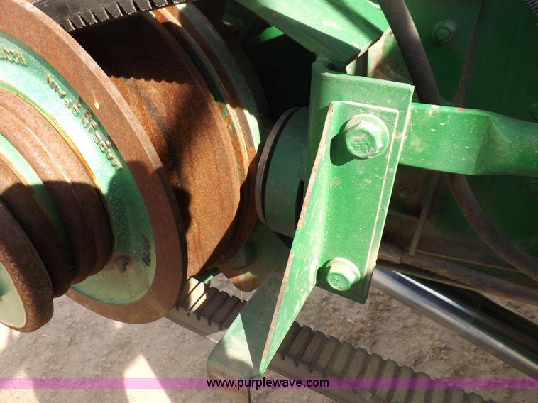 image for item F6429 2002 John Deere 9750 STS combine