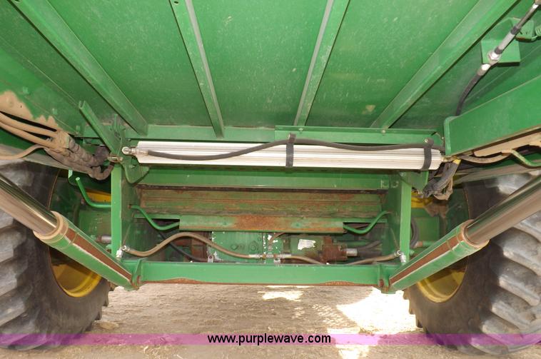 image for item F6429 2002 John Deere 9750 STS combine