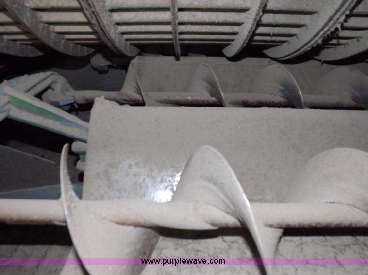 image for item F6429 2002 John Deere 9750 STS combine