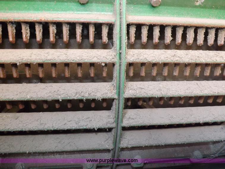 image for item F6429 2002 John Deere 9750 STS combine