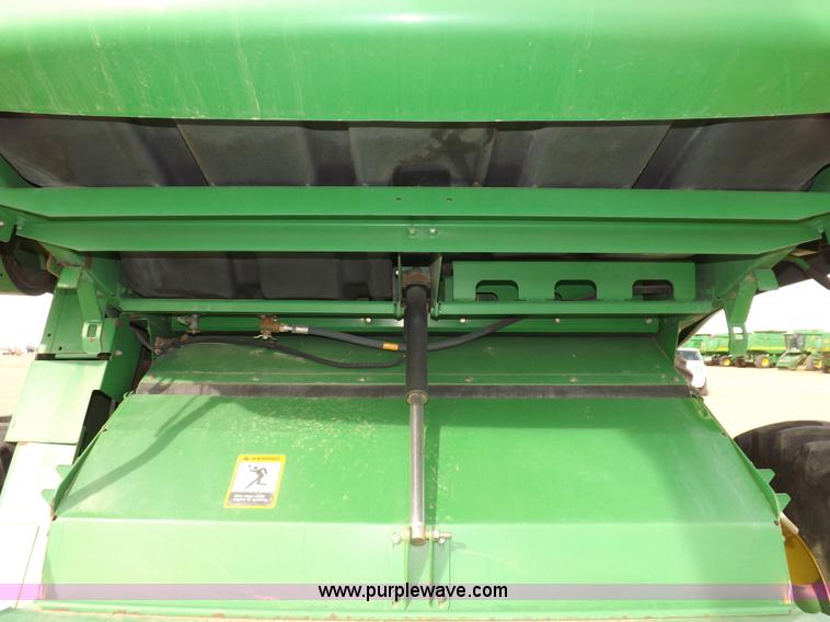 image for item F6429 2002 John Deere 9750 STS combine