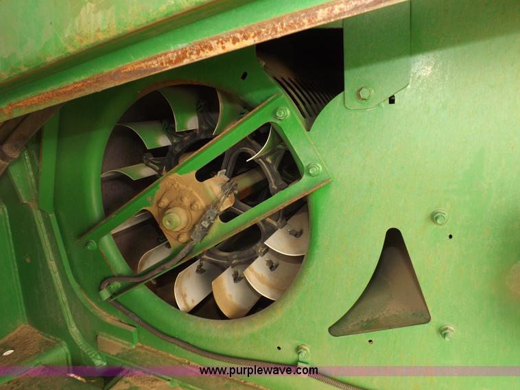 image for item F6429 2002 John Deere 9750 STS combine