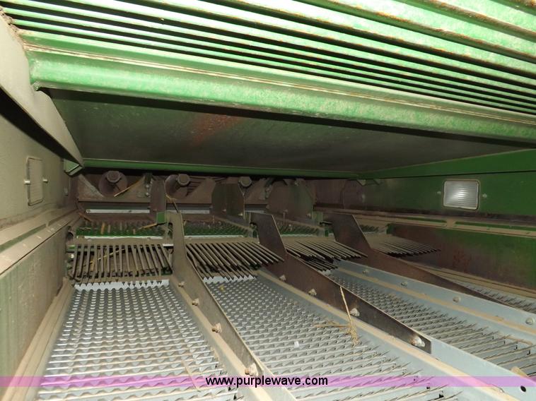 image for item F6429 2002 John Deere 9750 STS combine