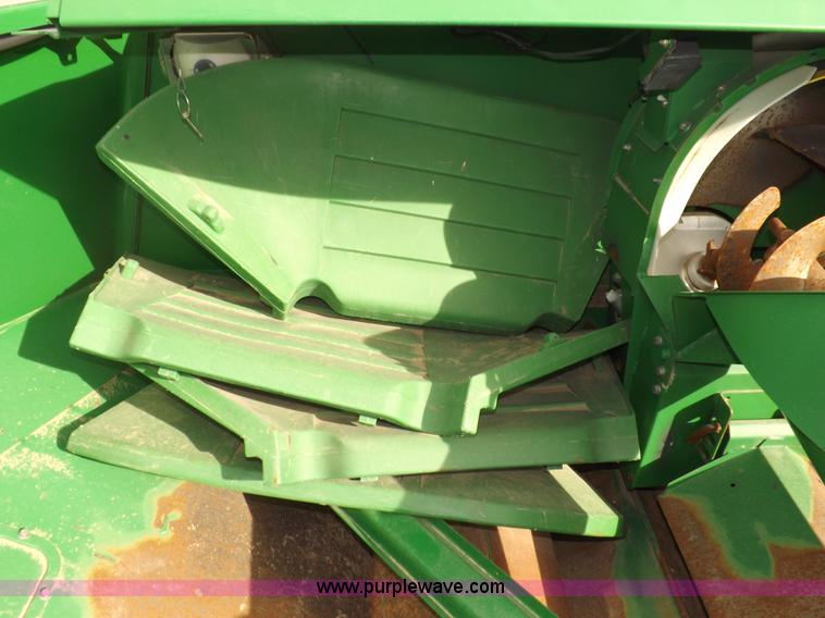 image for item F6429 2002 John Deere 9750 STS combine