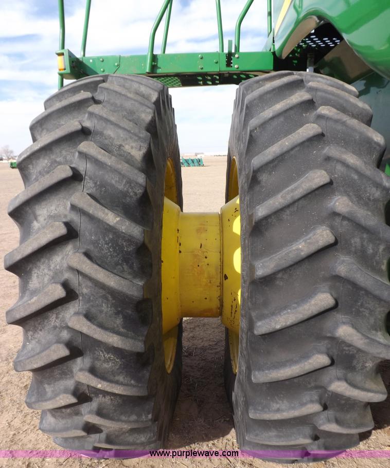 image for item F6429 2002 John Deere 9750 STS combine