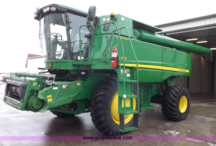 image for item F6435 2010 John Deere 9770 STS combine
