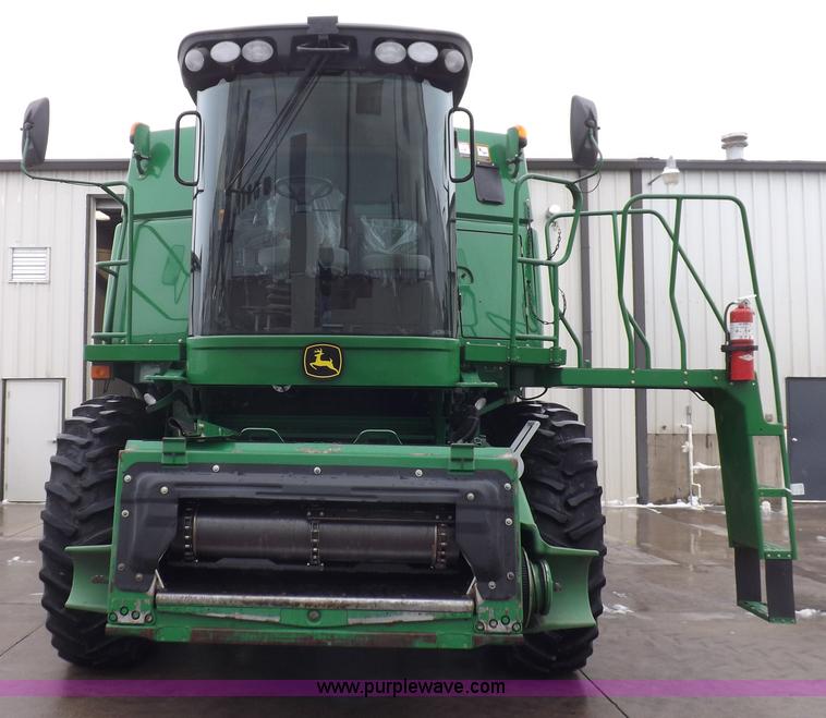 image for item F6435 2010 John Deere 9770 STS combine