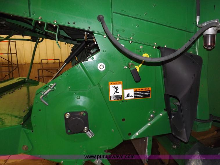 image for item F6435 2010 John Deere 9770 STS combine