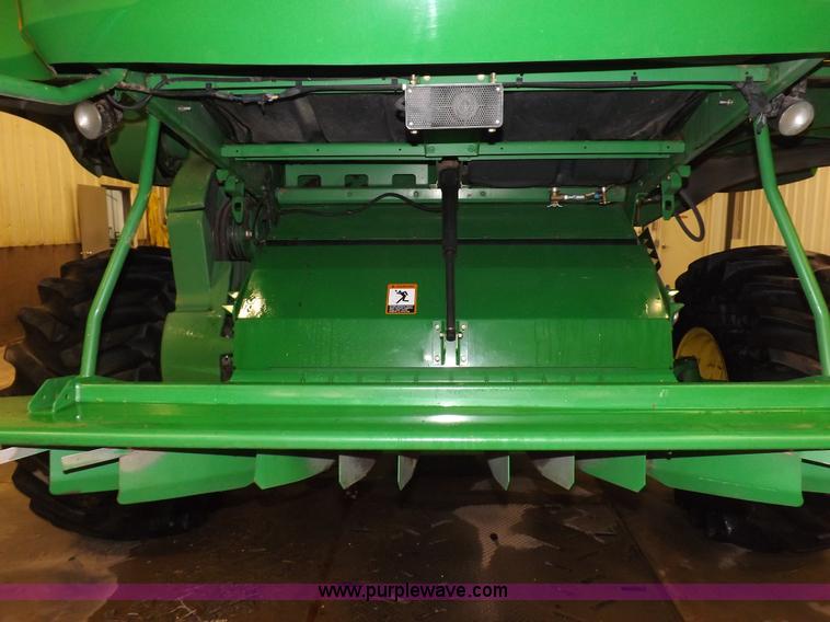 image for item F6435 2010 John Deere 9770 STS combine