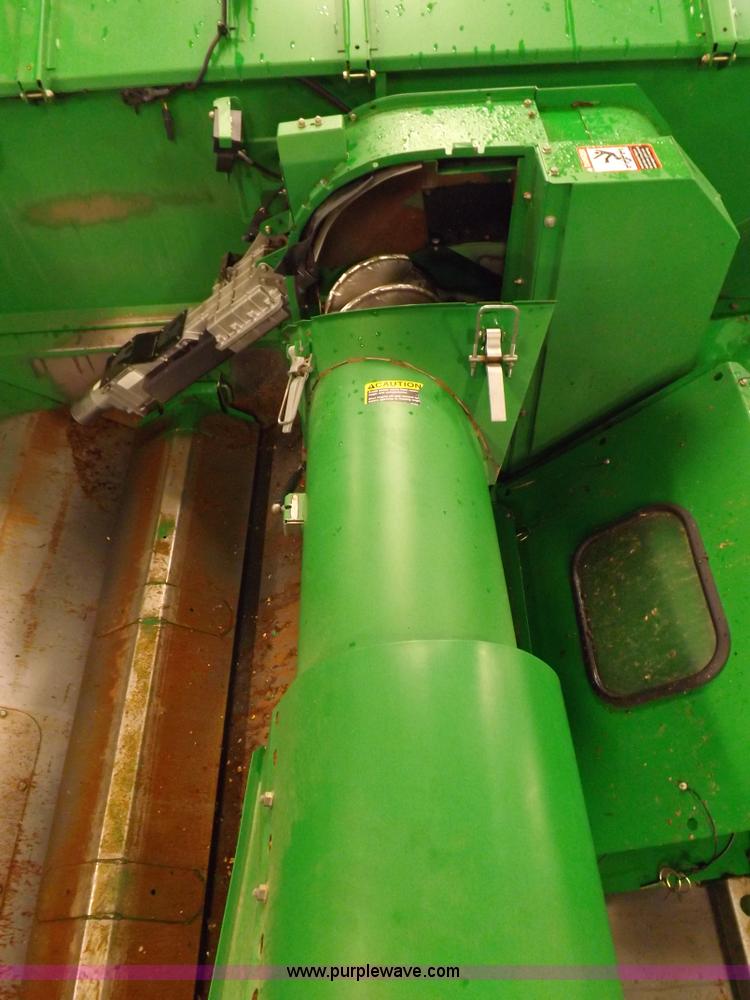 image for item F6435 2010 John Deere 9770 STS combine