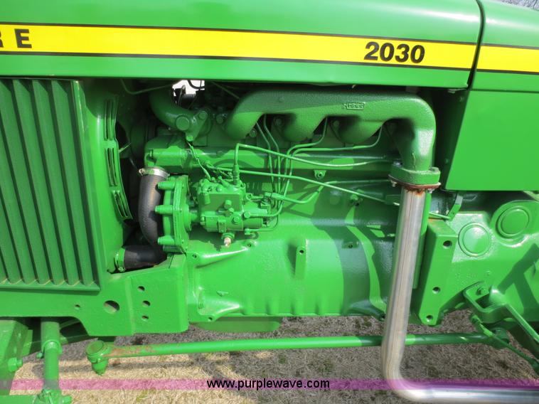 image for item F6607 John Deere 2030 tractor