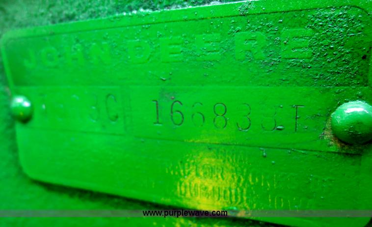 image for item F6607 John Deere 2030 tractor