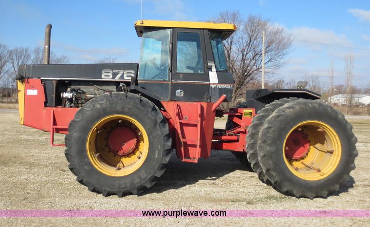 image for item F6609 Versatile 876 4WD tractor