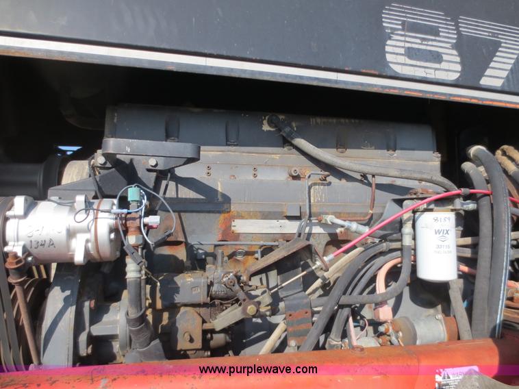 image for item F6609 Versatile 876 4WD tractor