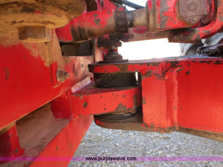 image for item F6609 Versatile 876 4WD tractor