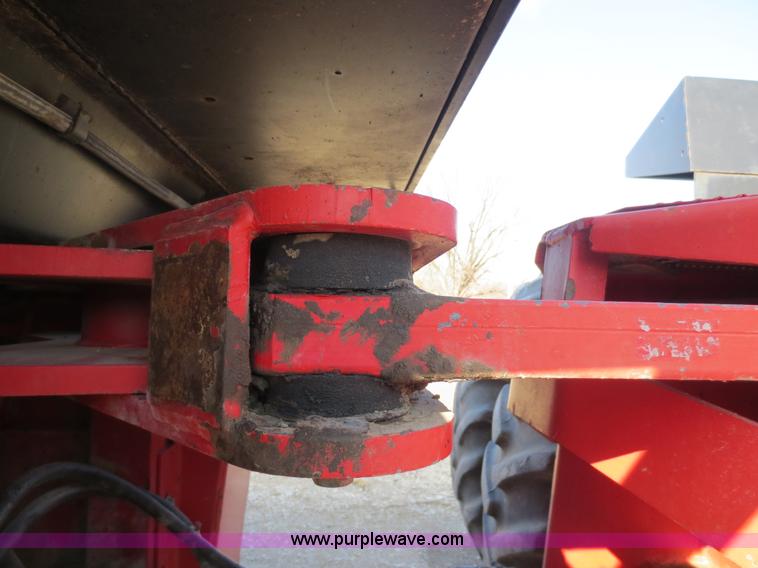 image for item F6609 Versatile 876 4WD tractor