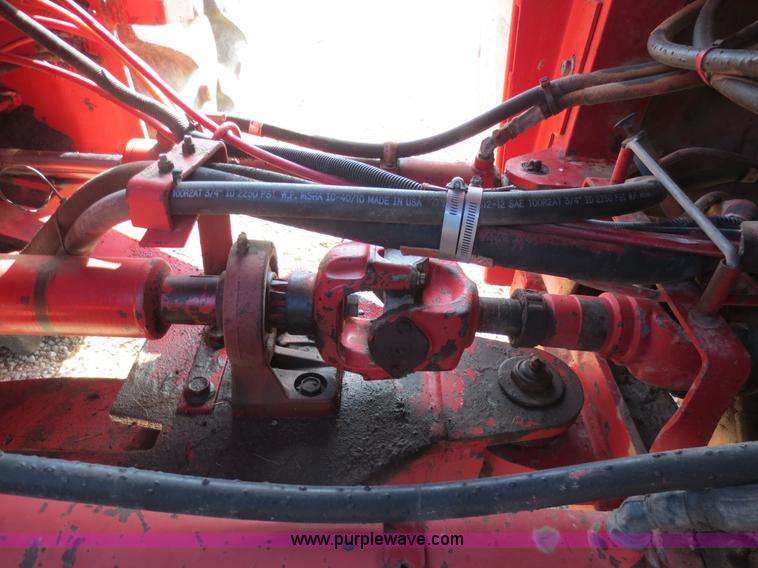 image for item F6609 Versatile 876 4WD tractor