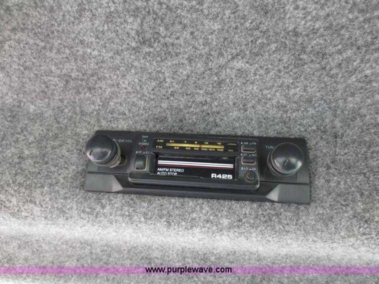 image for item F6609 Versatile 876 4WD tractor