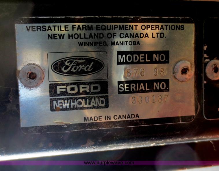 image for item F6609 Versatile 876 4WD tractor