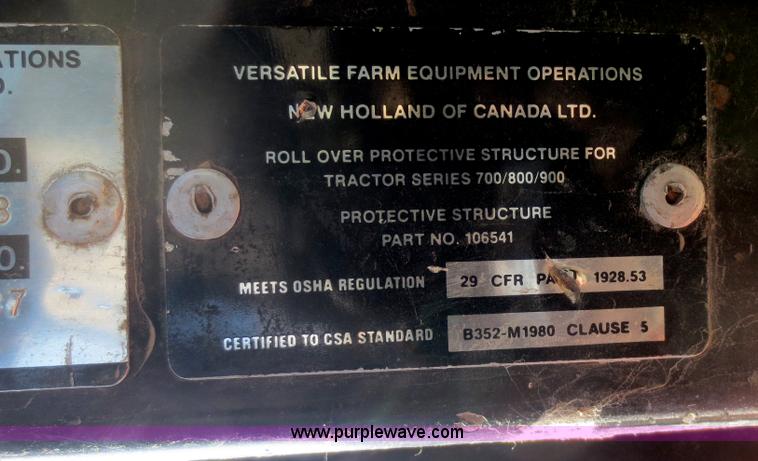 image for item F6609 Versatile 876 4WD tractor