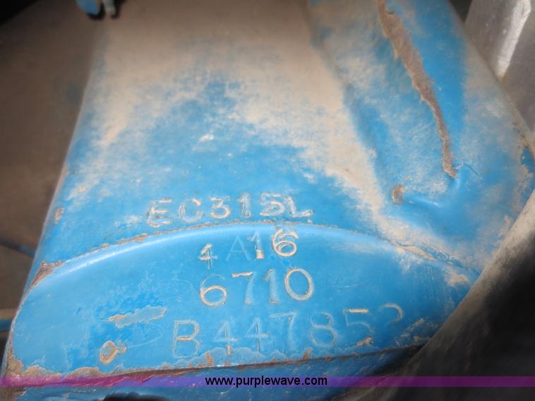 image for item F6610 Ford 6710 MFWD tractor